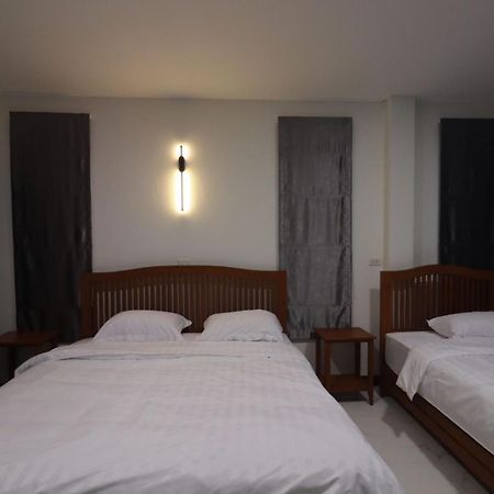 Bk Hotel Mae Sariang Exterior foto