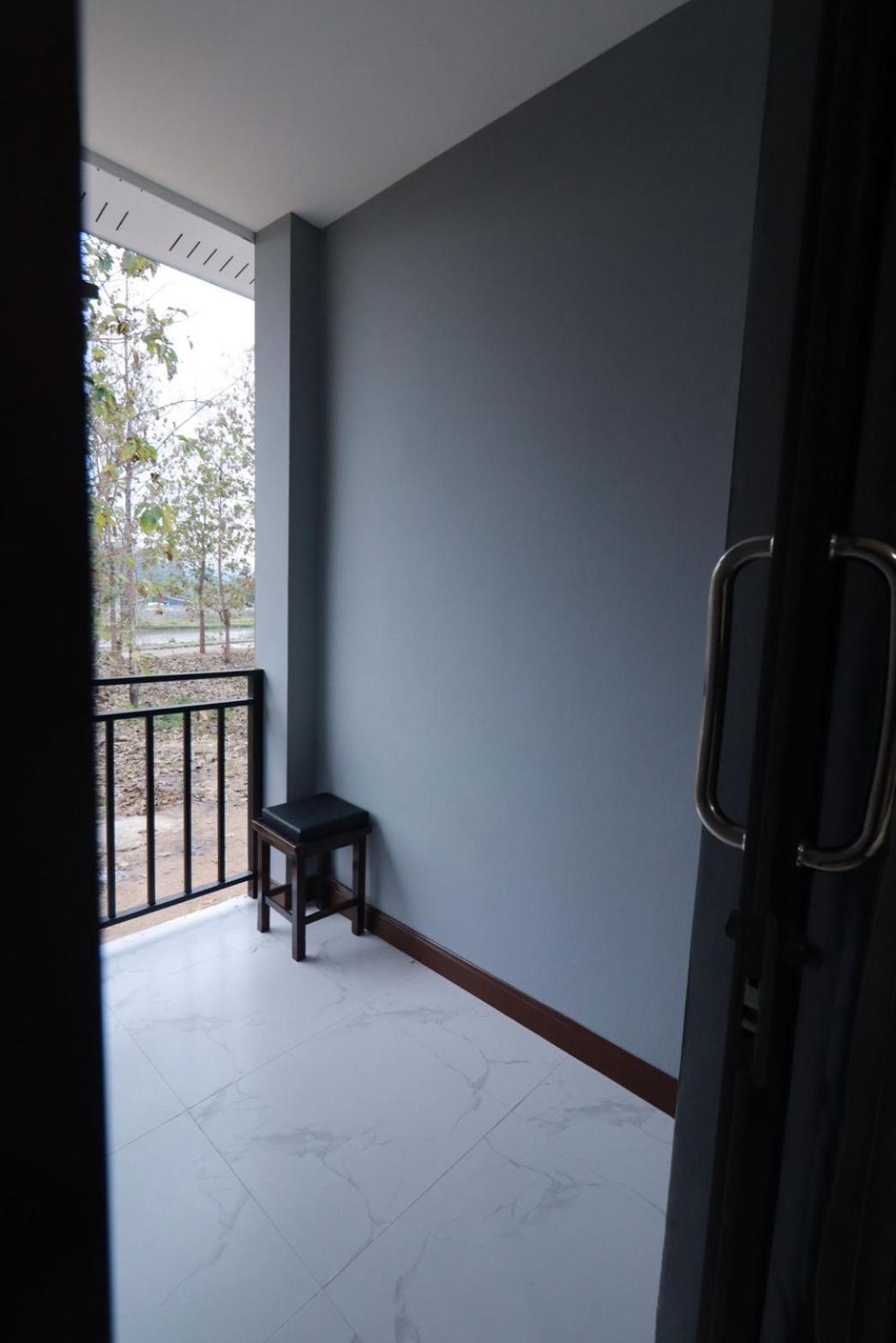 Bk Hotel Mae Sariang Exterior foto